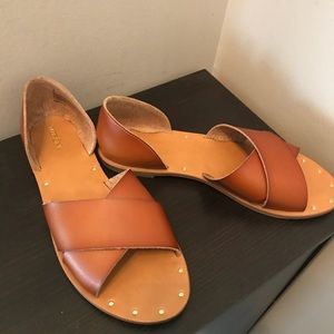 Merona Flat sandal size 9